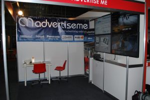 advertise me stand 2